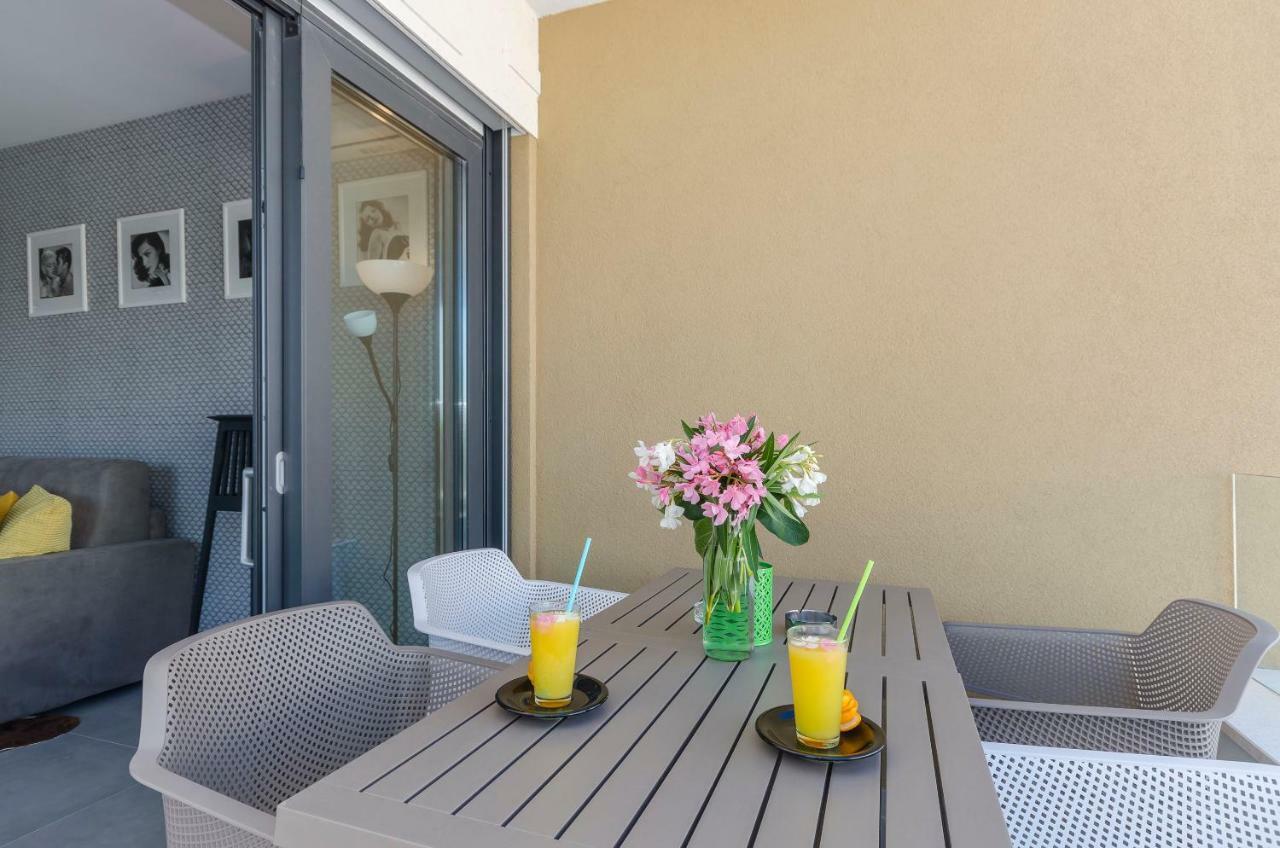 Apartments Villa Adriana I Срима Екстер'єр фото